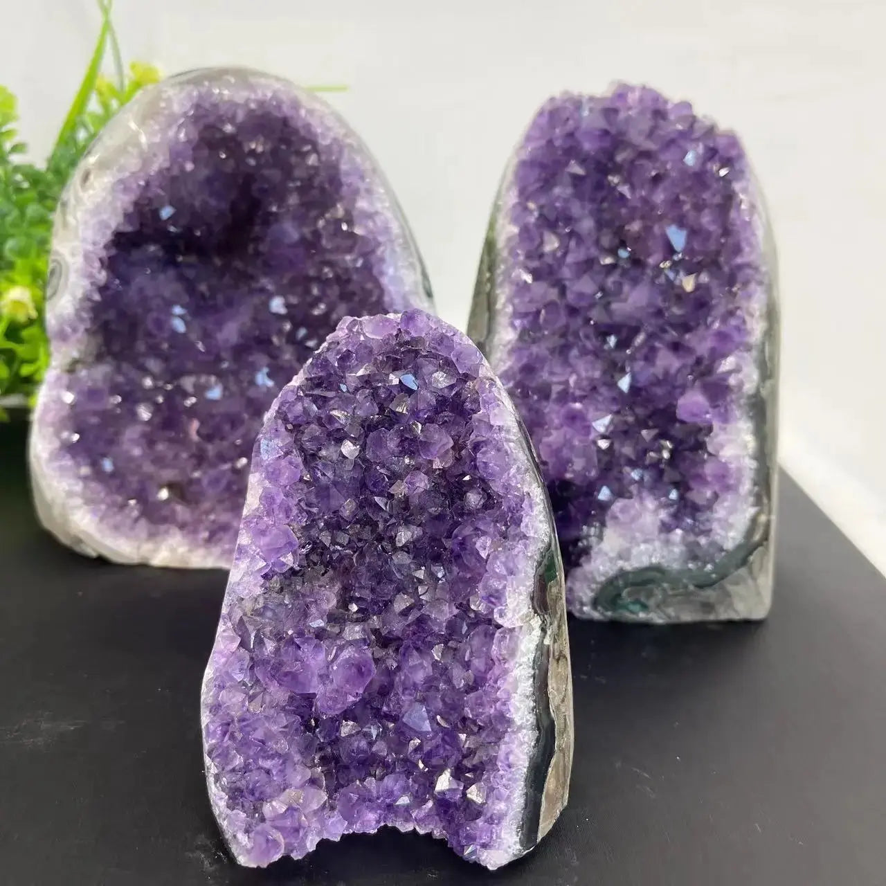Kuroyashi Uruguay Amethyst Geode eprolo
