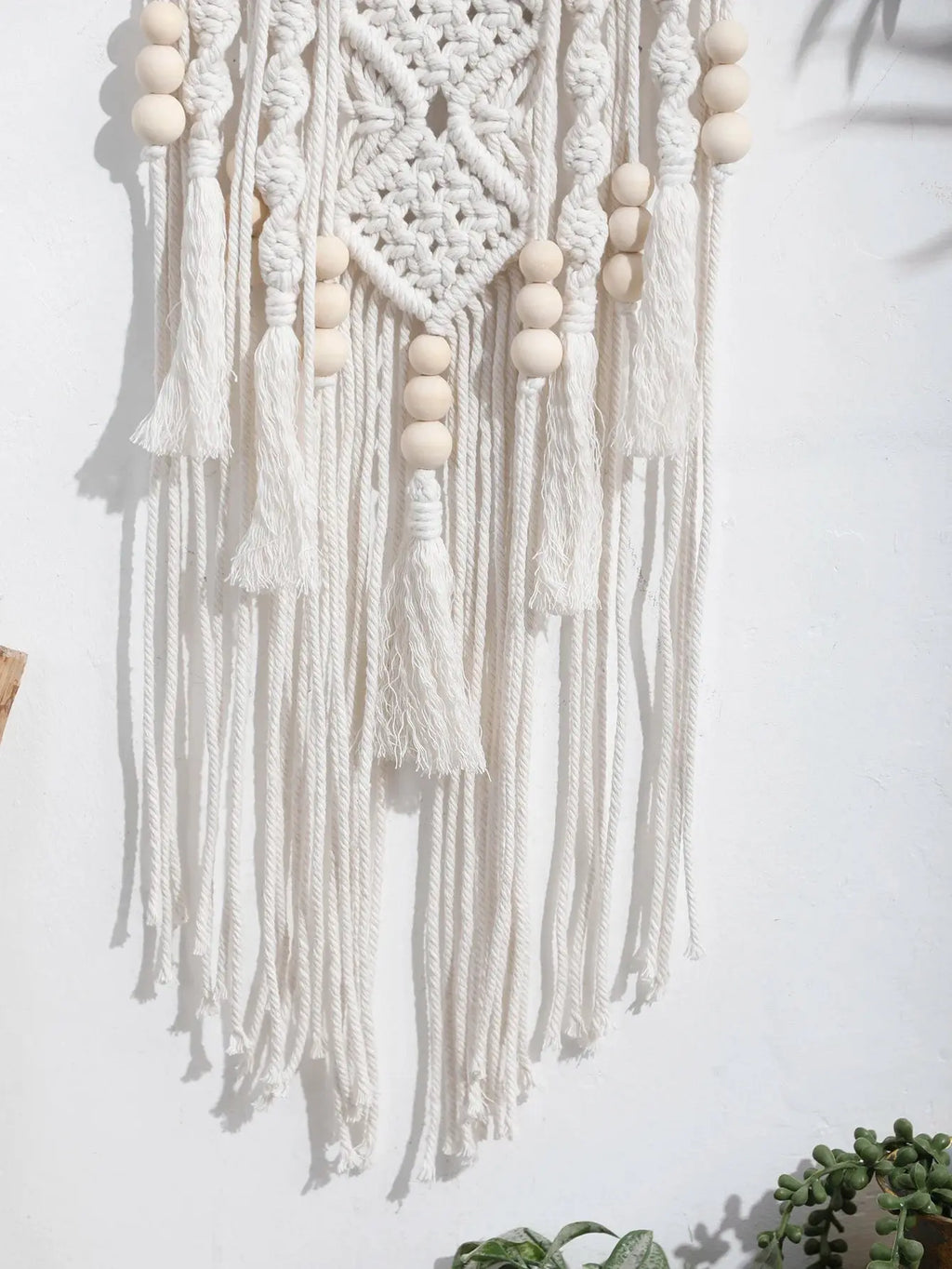 Kuroyashi Lotus Macrame Wall Hanging eprolo